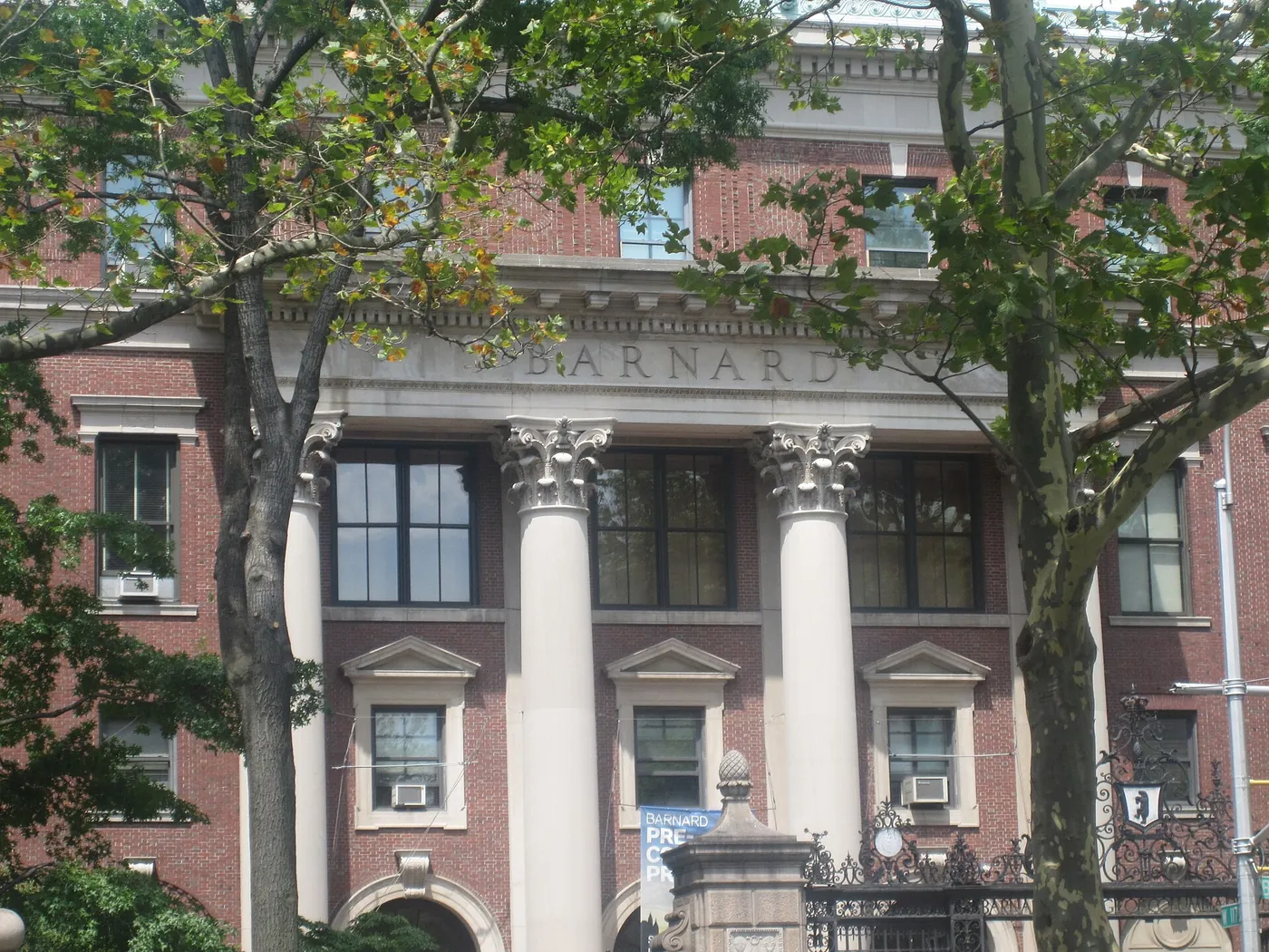 巴纳德学院校园