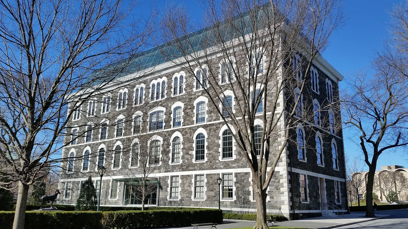 福特汉姆大学校园